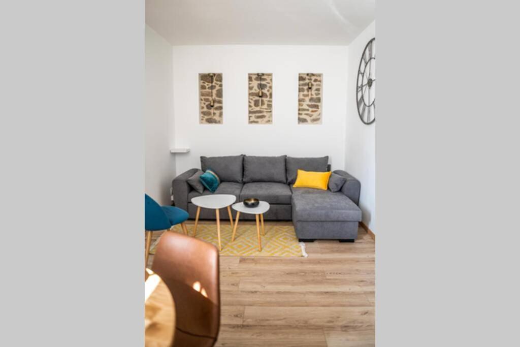 Cudjoe Apartment Динан Екстериор снимка