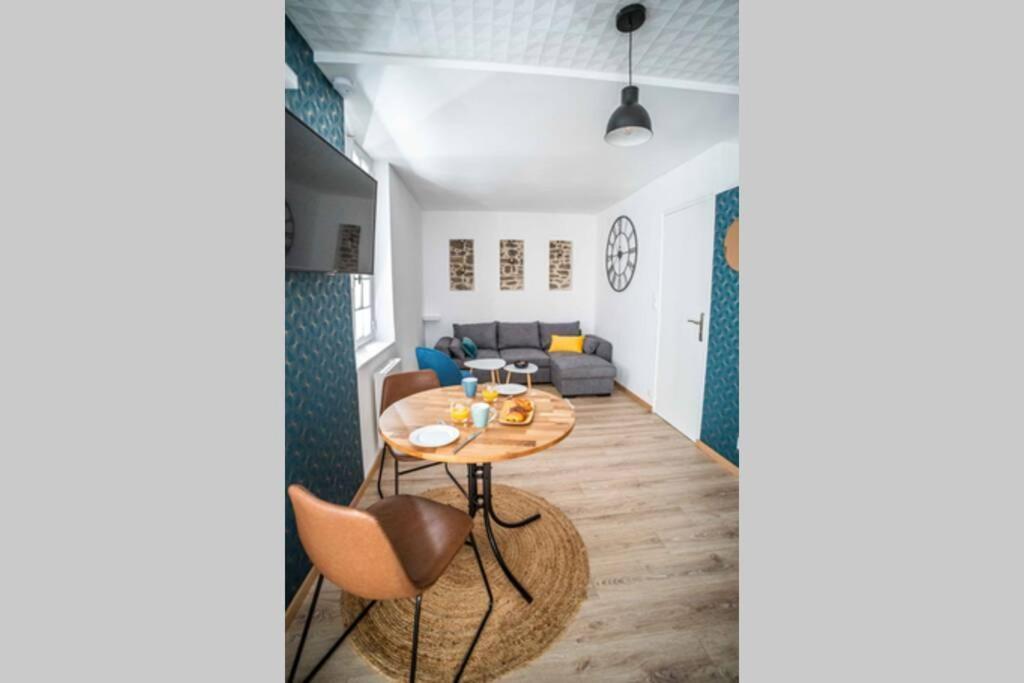 Cudjoe Apartment Динан Екстериор снимка